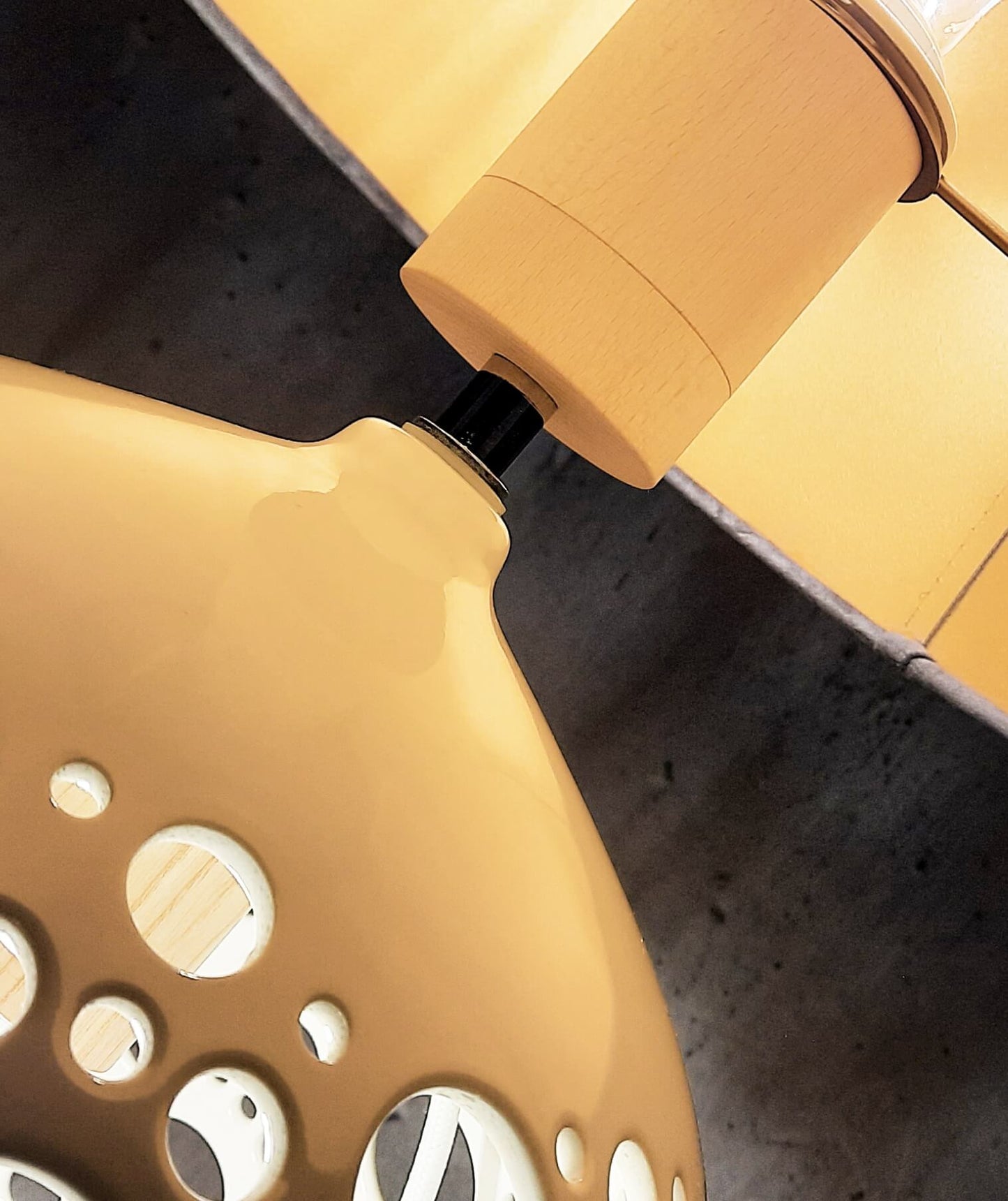 Lampa z abażurem - Orion Deco - projekcja światła