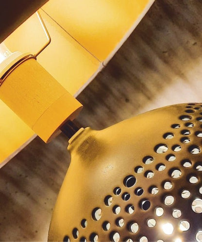 Lampa z abażurem - Luna - widok z boku