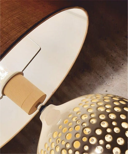 Lampa z abażurem - Luna - w użyciu